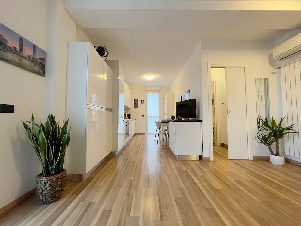 Rentopolis Apartments - Palazzo Candiani