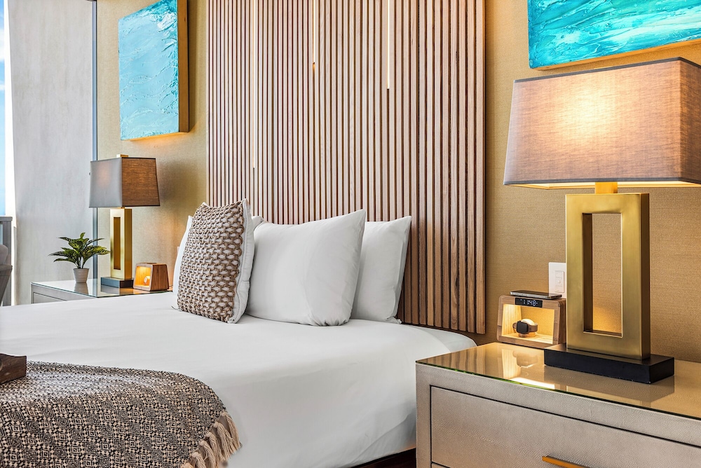 Luxury Vacation Rentals in South Beach by LRMB