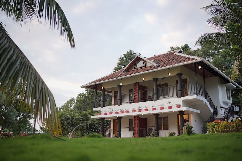 Mango Village