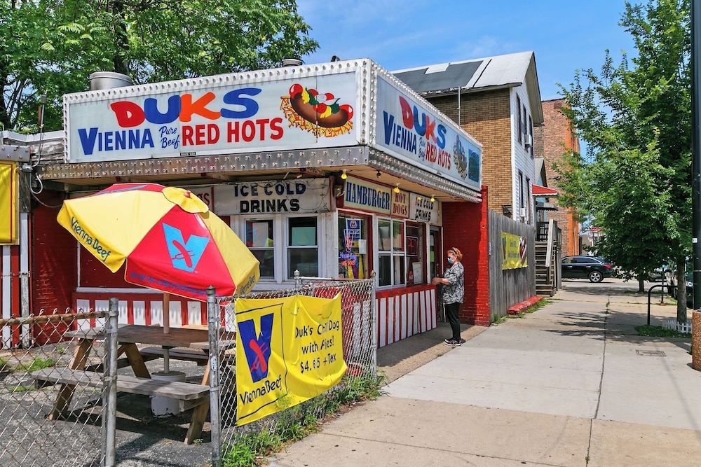 Comfort 2BR - Erie 1R - Image 5