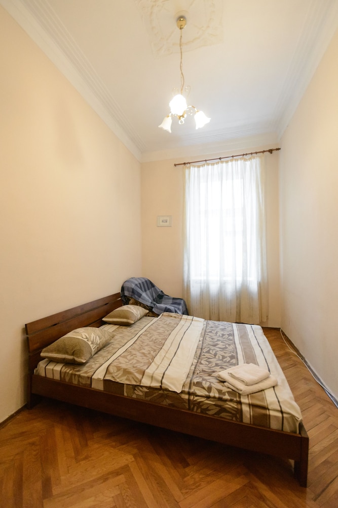 Kiev Accommodation Hotel Service