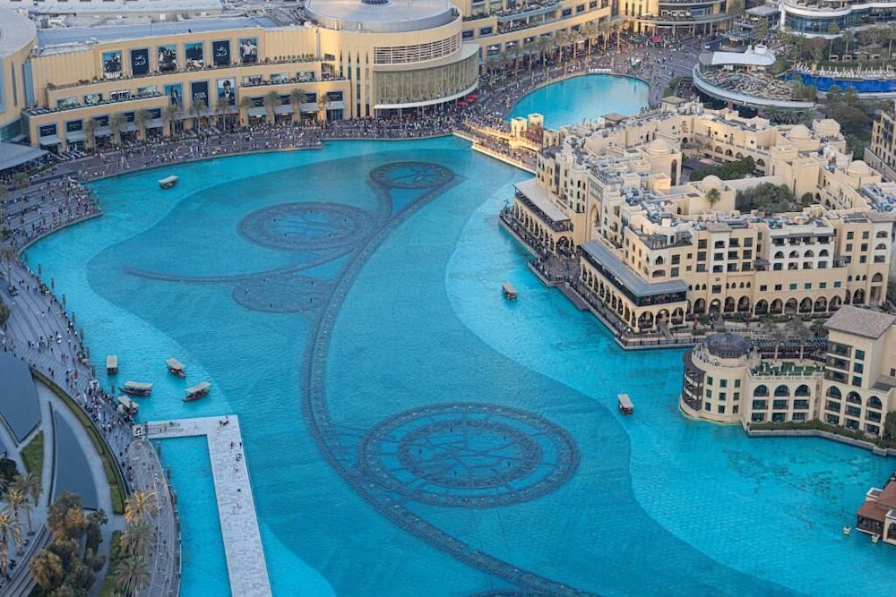 Roomszy Grande Residences Downtown Dubai