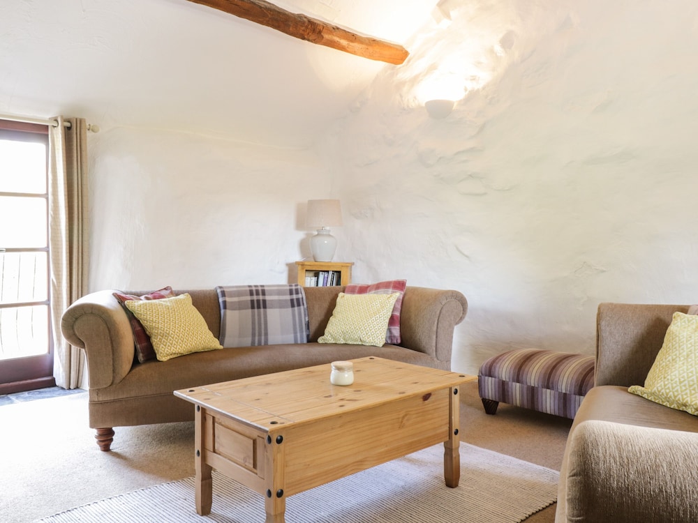 Cyffdy Cottage - Arenig view 2