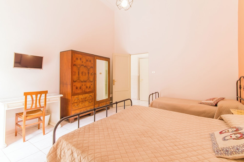 Sicula home in the city center view 3