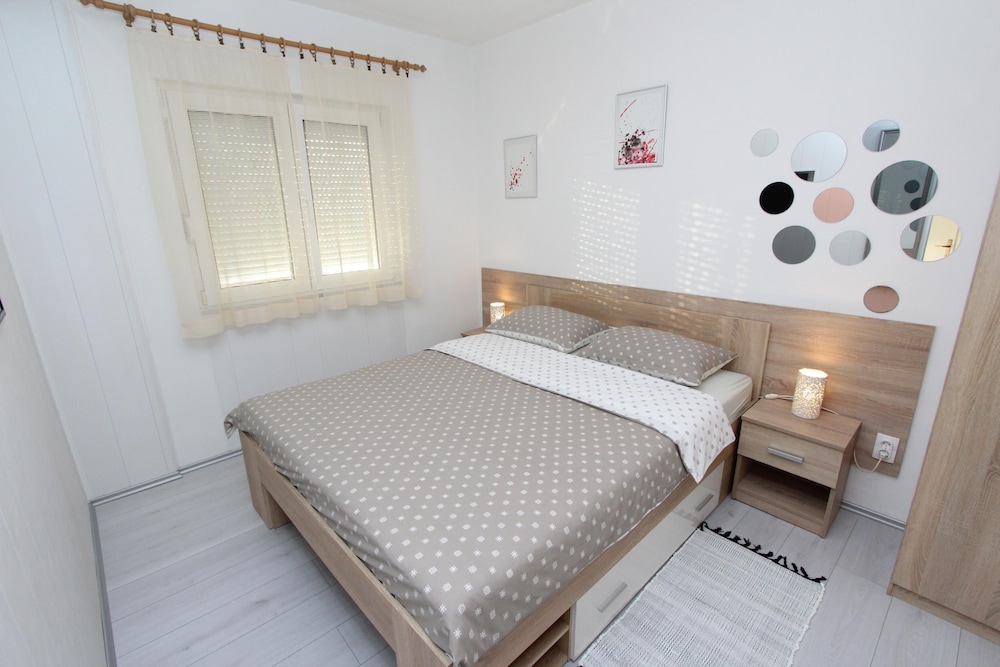 Apartments Eva