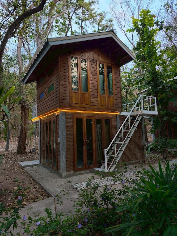 Phawaeng Resort