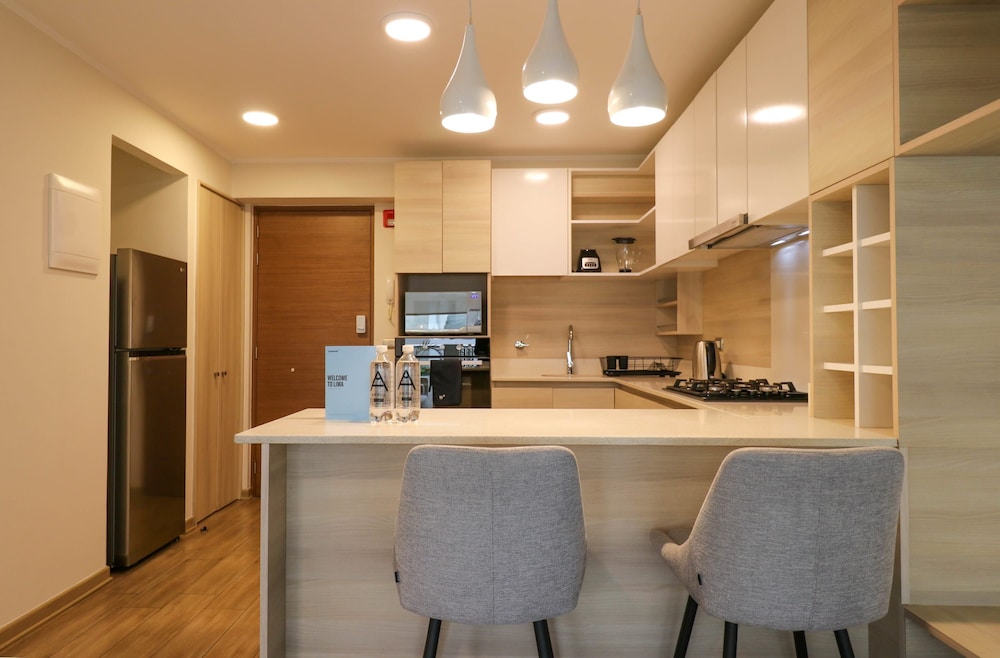 Perfect 1BR With Balcony in Luxurious Building