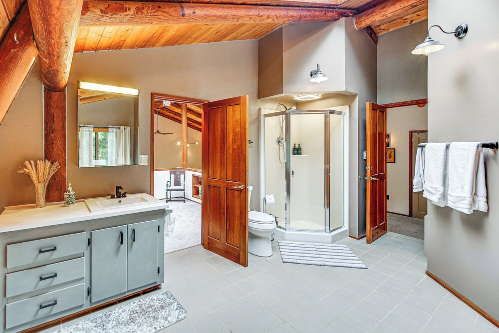 Lake Margaret Access: Boho Log Cabin w/ Backyard