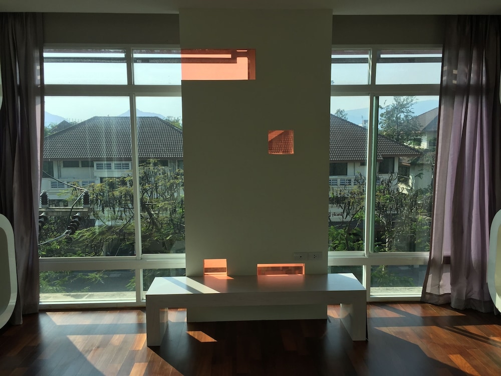 Beachfront Family Penthouse Hua Hin