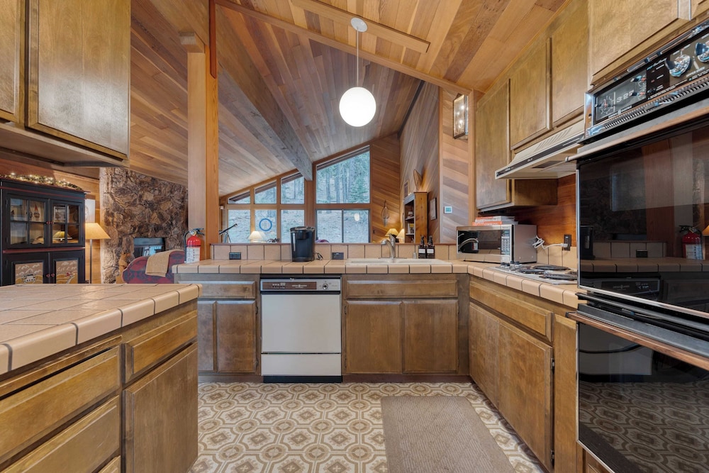 Northstar Hideaway by Avantstay 5mins to Skiing!