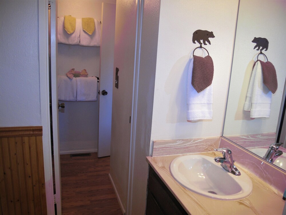 Snow Summit Townhouse Rentals & Sales