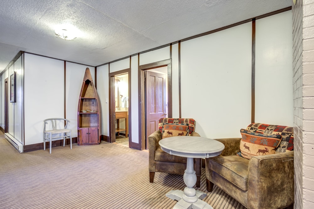 Grand Lake Lodge