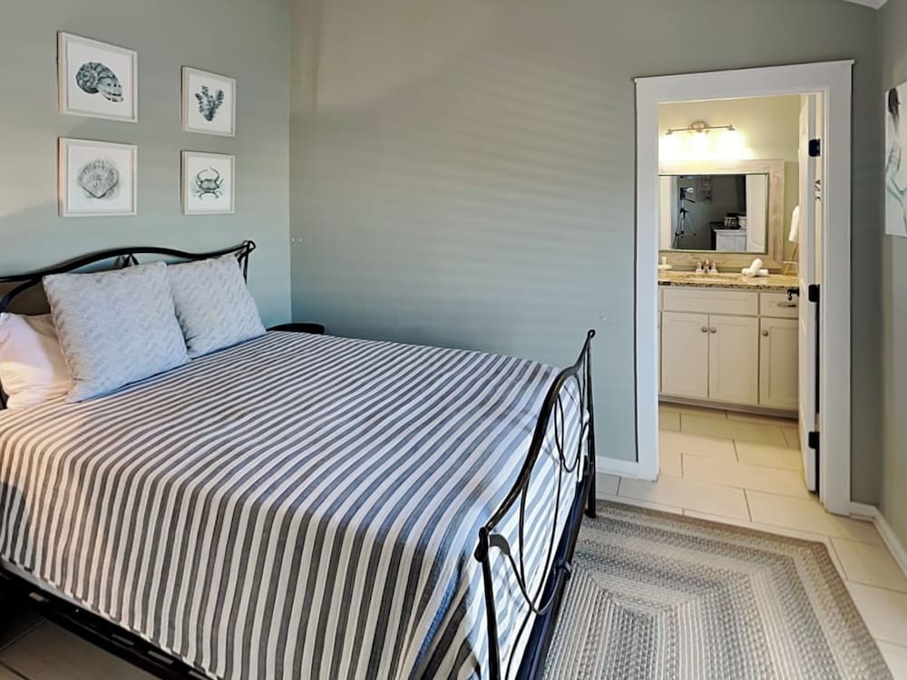 Sugar Shack by Silver Sands Vacation Rentals