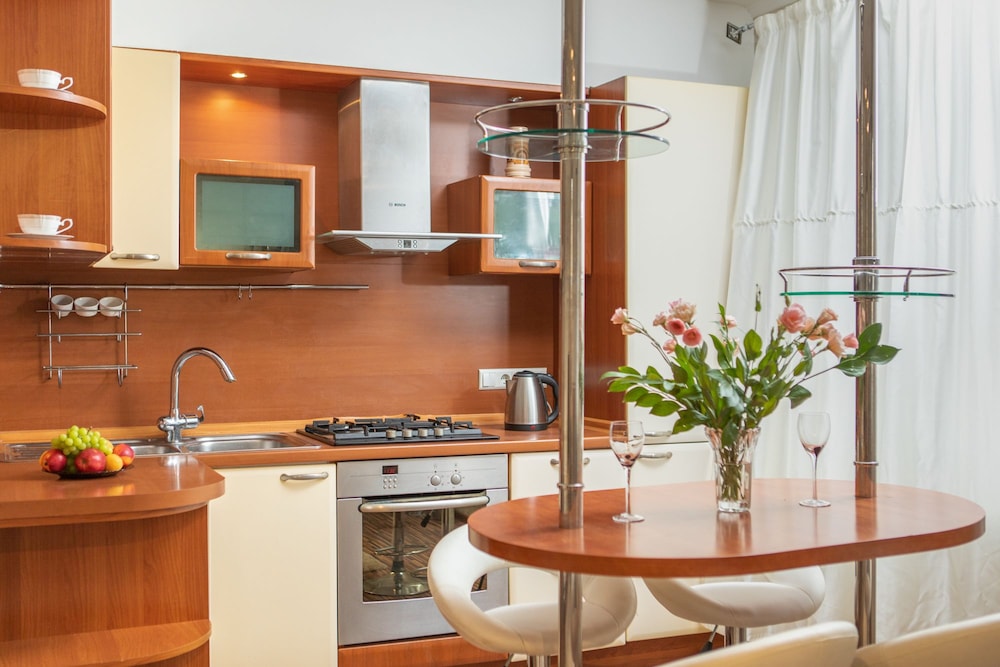 Apartment on Lenina 10 view 3