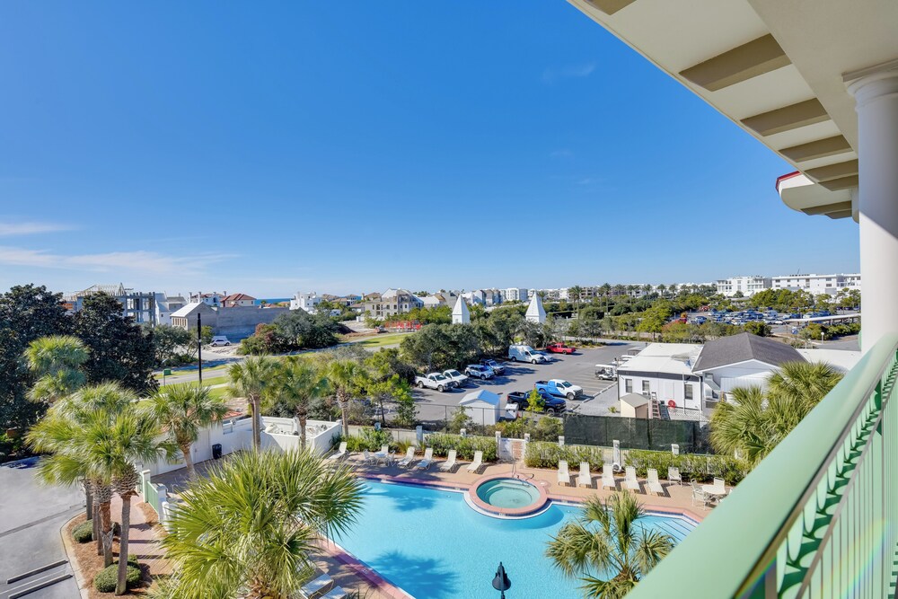 Walkable Condo w/ View Btwn Rosemary & Alys Beach!