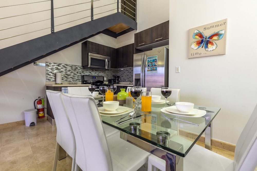 Palm Aruba Condos
