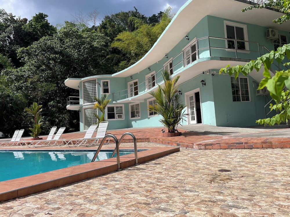Toraille Waterfall Villas