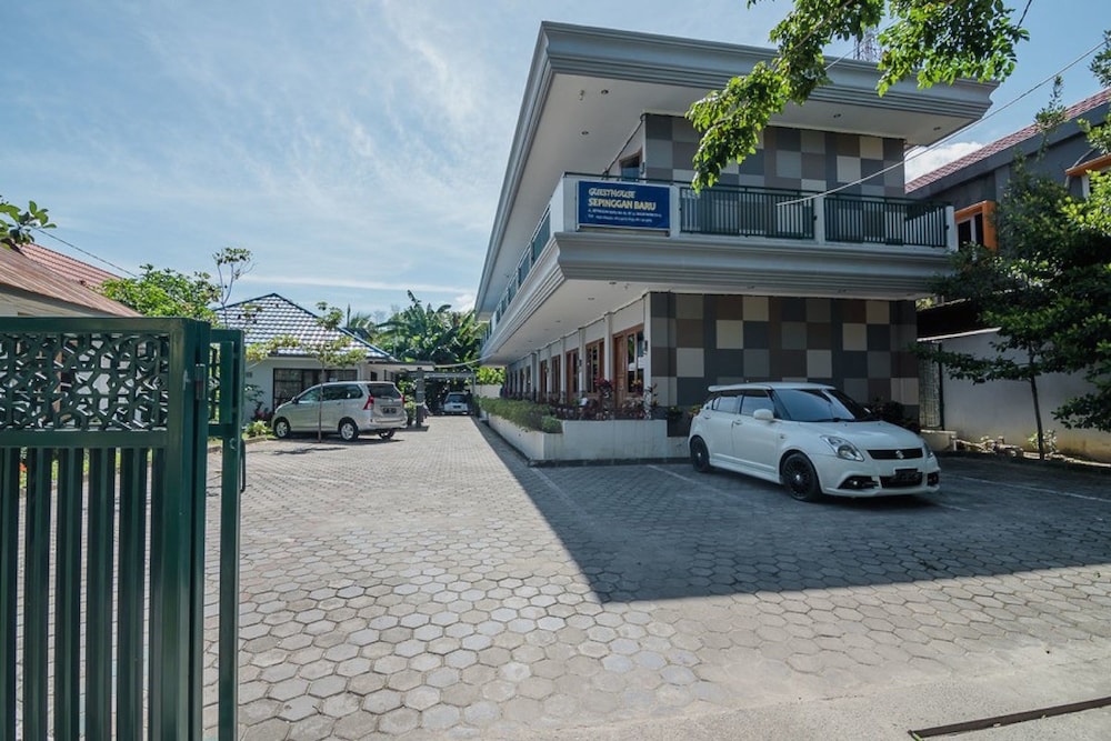 RedDoorz Syariah near Sepinggan Airport Balikpapan