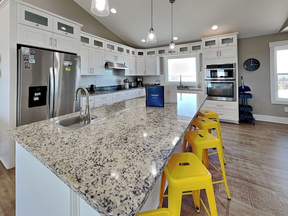 Next to Sea Gallery by Topsail Realty