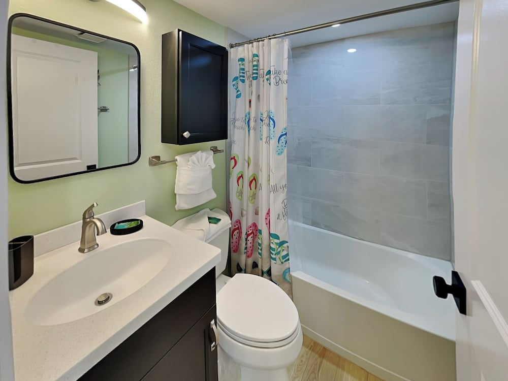Seaside 3 by Distinctive Beach Rentals