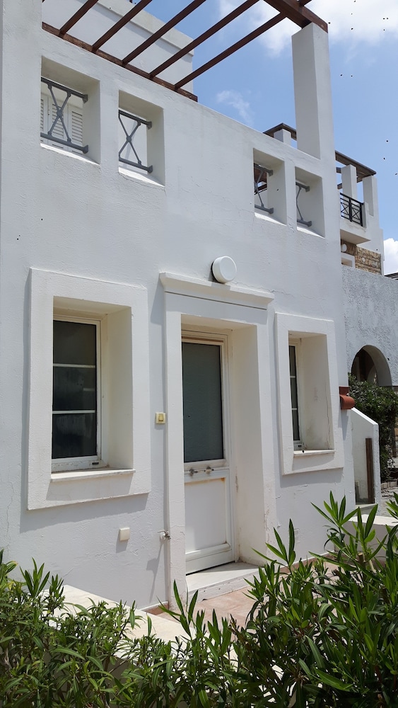 Dionysos Authentic Resort & Village
