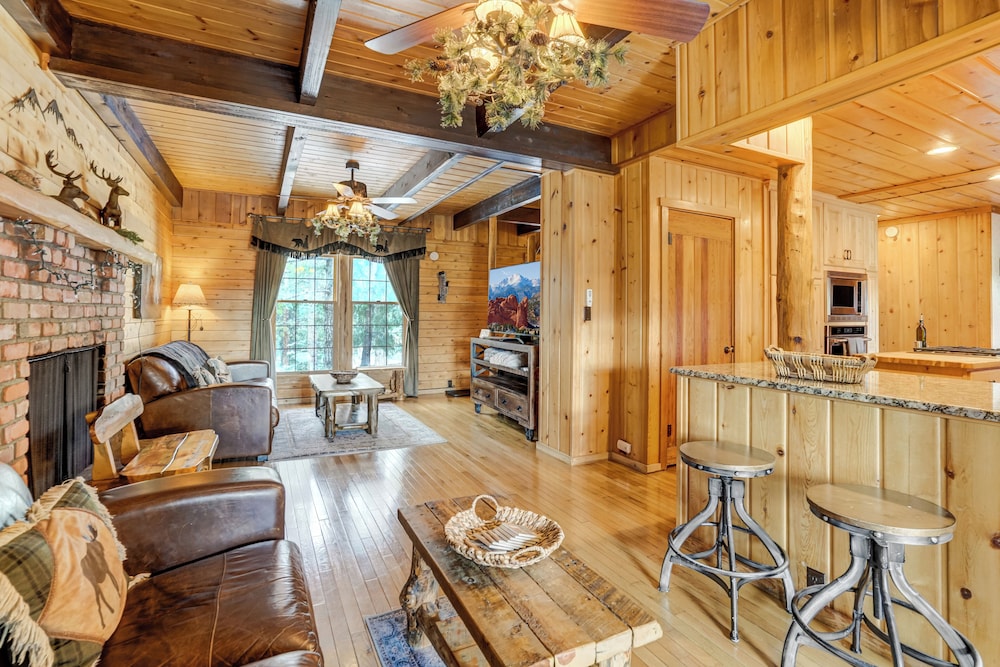 Log Lodge