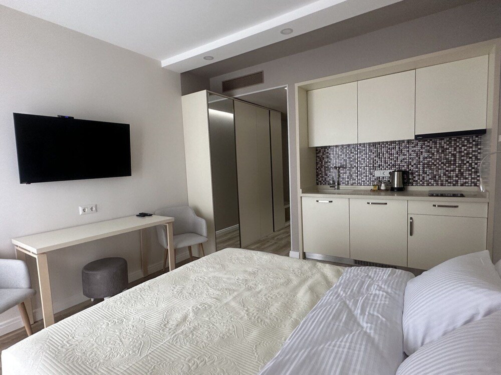 Dream Apartments Batumi view 4