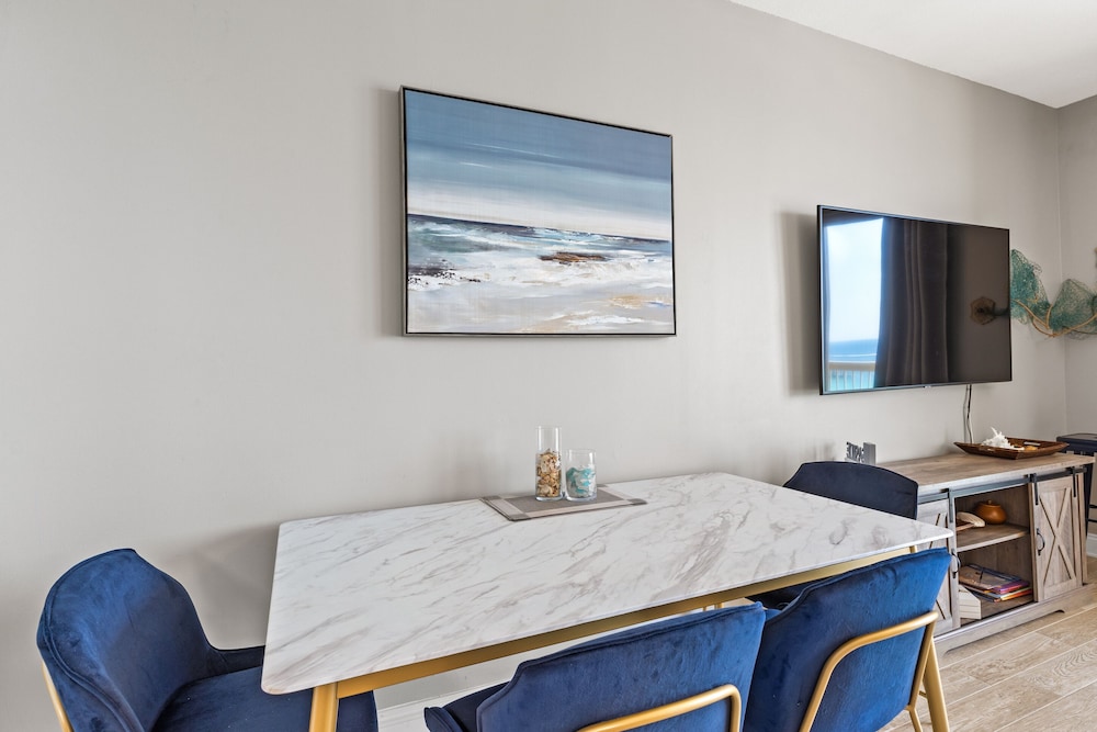 Calypso Beach Resort by Panhandle Getaways