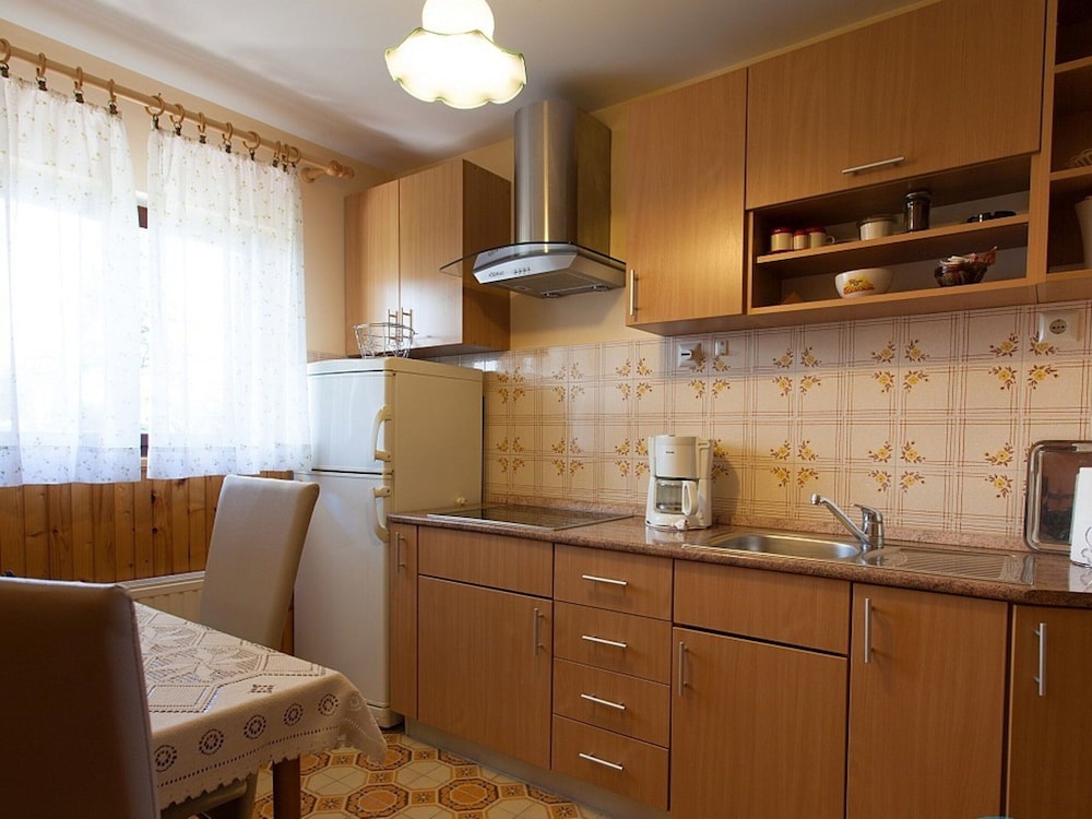 Cozy Apartment in Malinska near Sea view 3