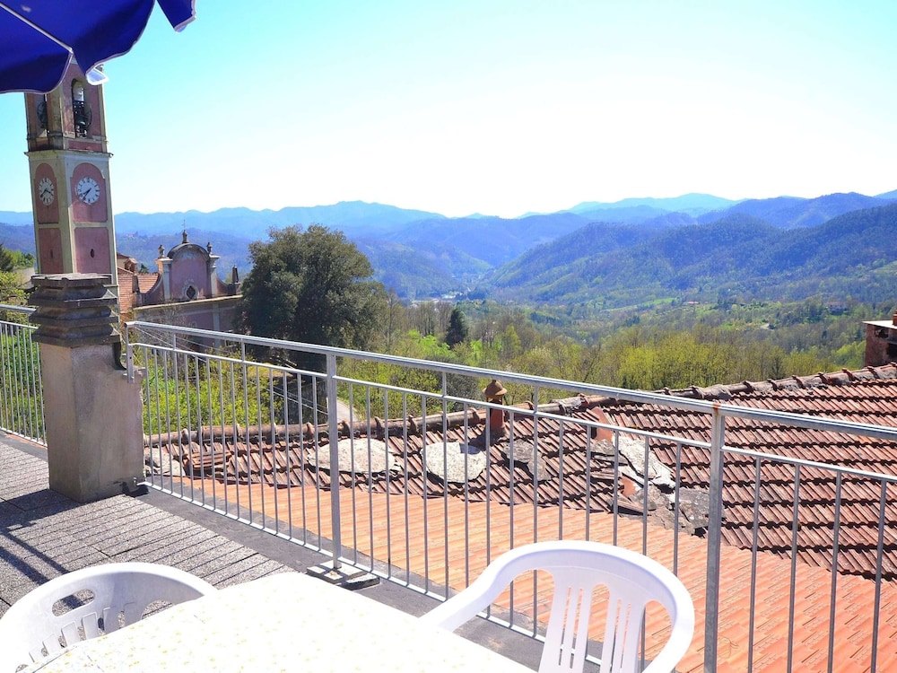 Holiday Home in Sesta Godano With BBQ view 2