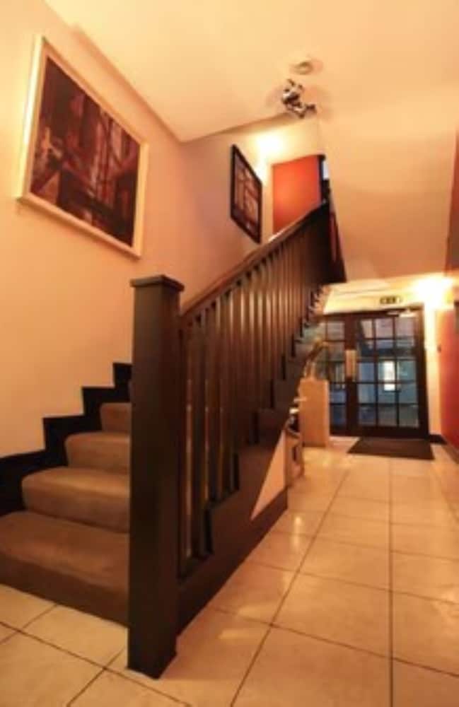 Kilkenny Vacations - Zuni Hotel Kilkenny - Property Image 2