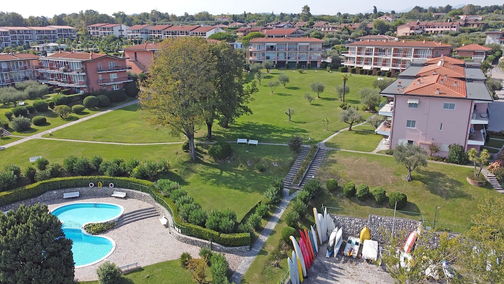 Specchio sul Lago in Manerba del Garda
