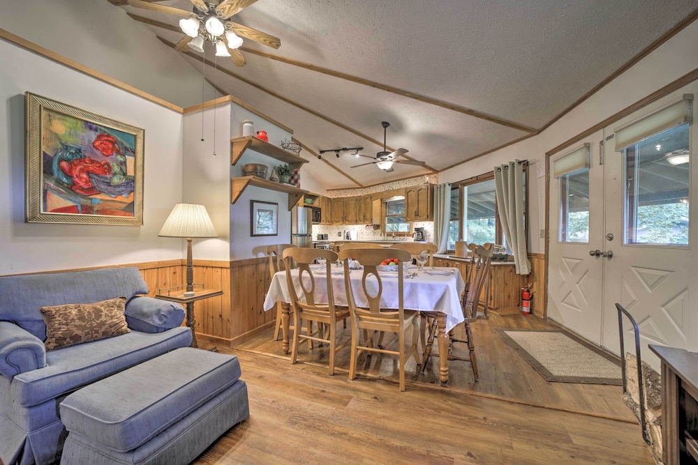 Mountain Resort Home w/ Views, By Sky Valley Golf! view 4