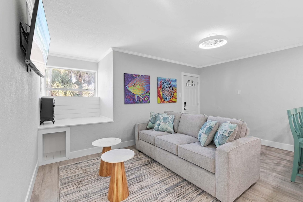 Flagler Suites 1