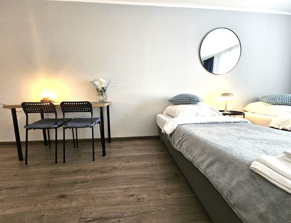 Airport Messe Apartments