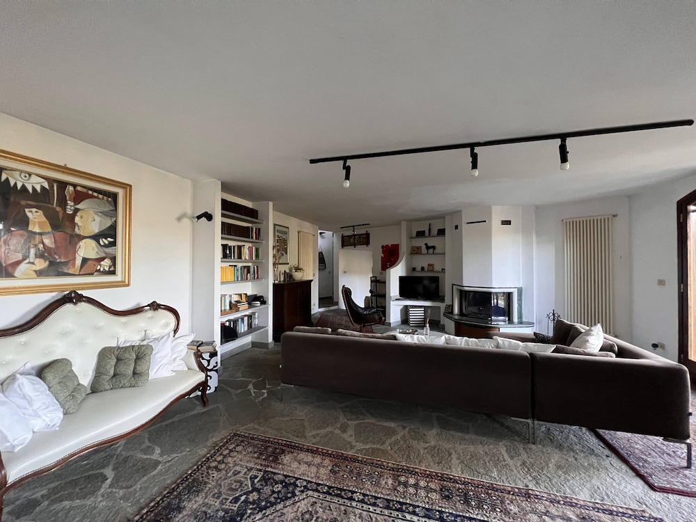 Villa Renetta view 3