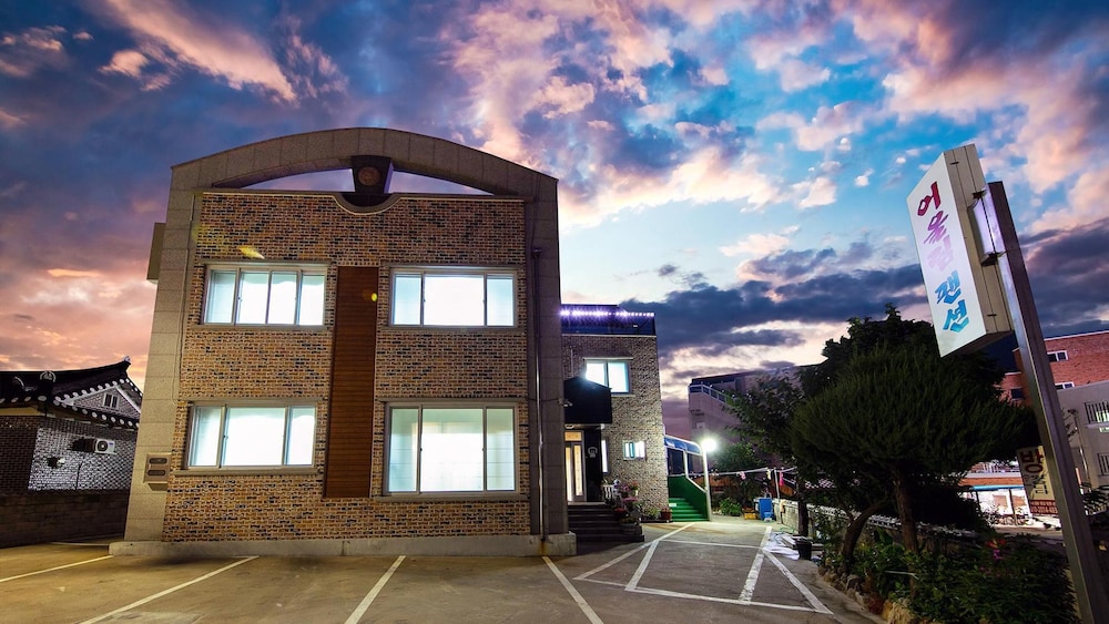 Samcheok Eoulim Pension view 5