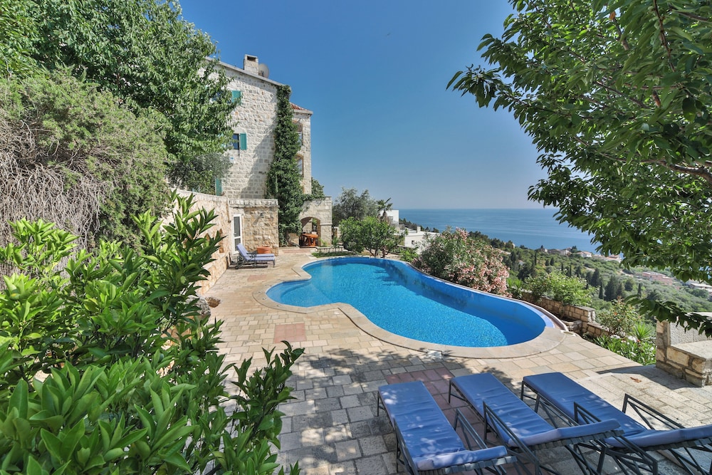 Olive Resort