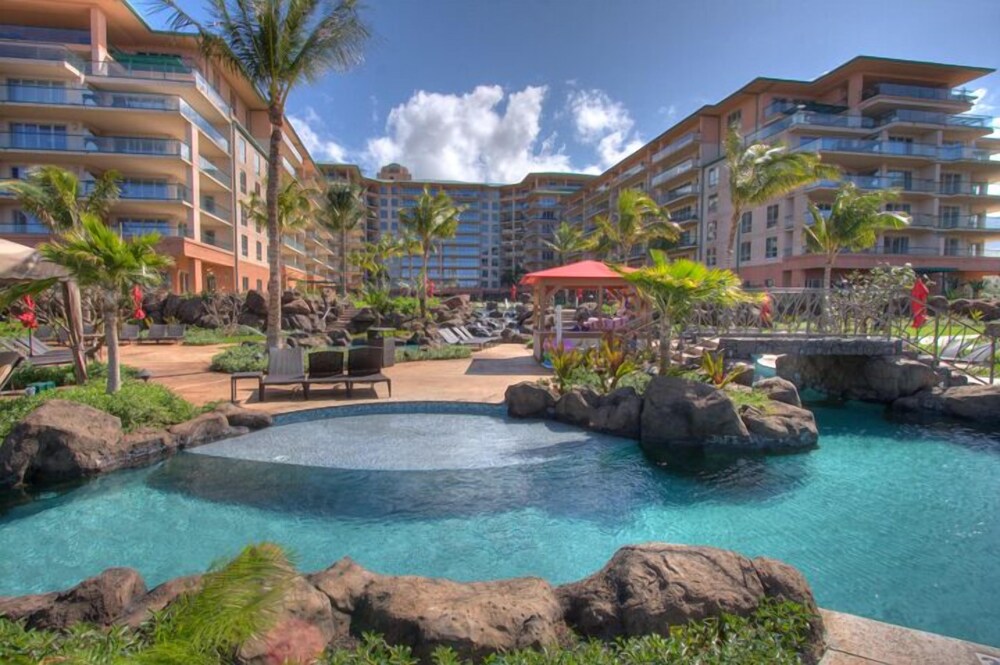 Honua Kai-konea #539 2 Bedroom Condo by RedAwning