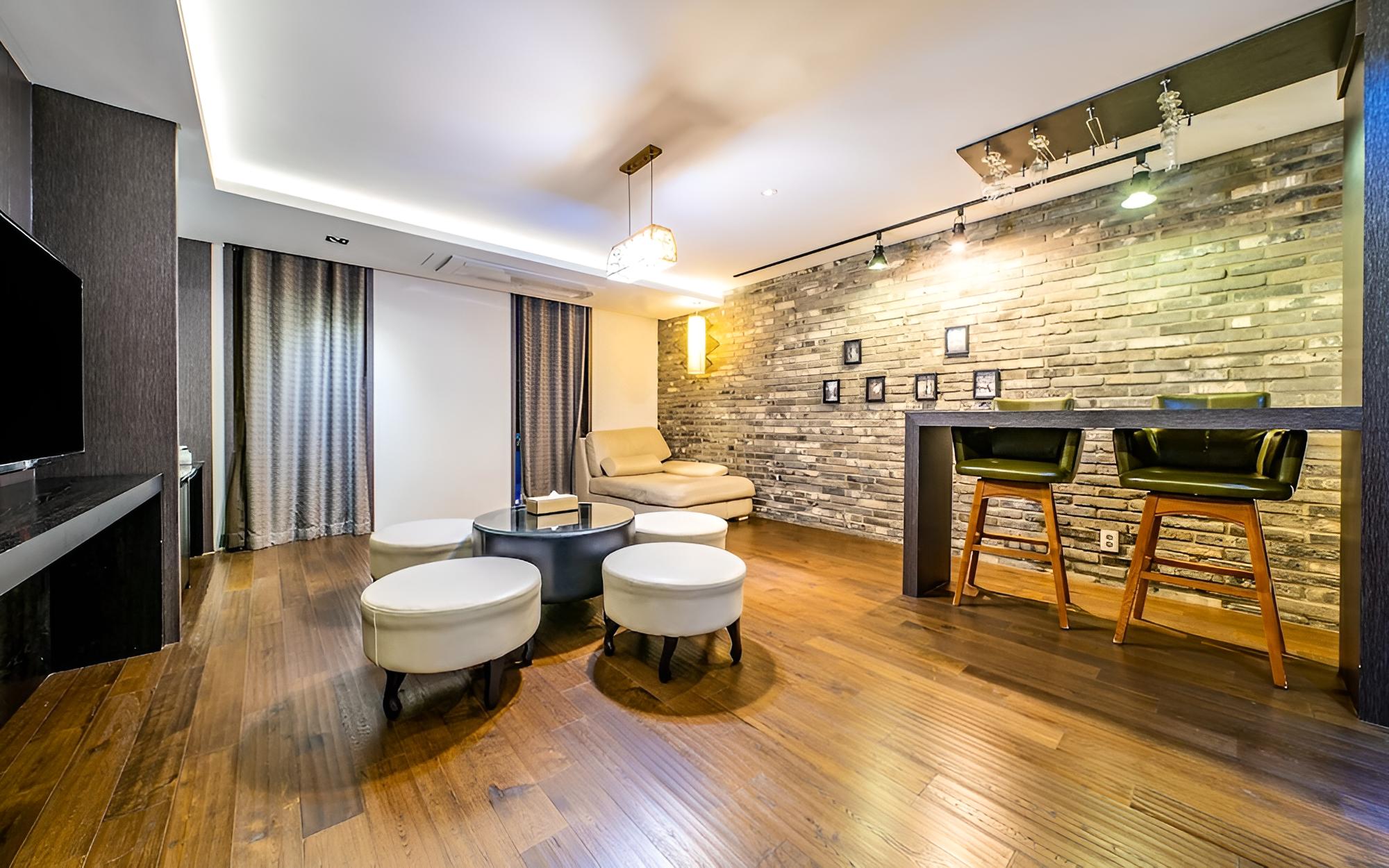 Incheon Ali Suite Hotel