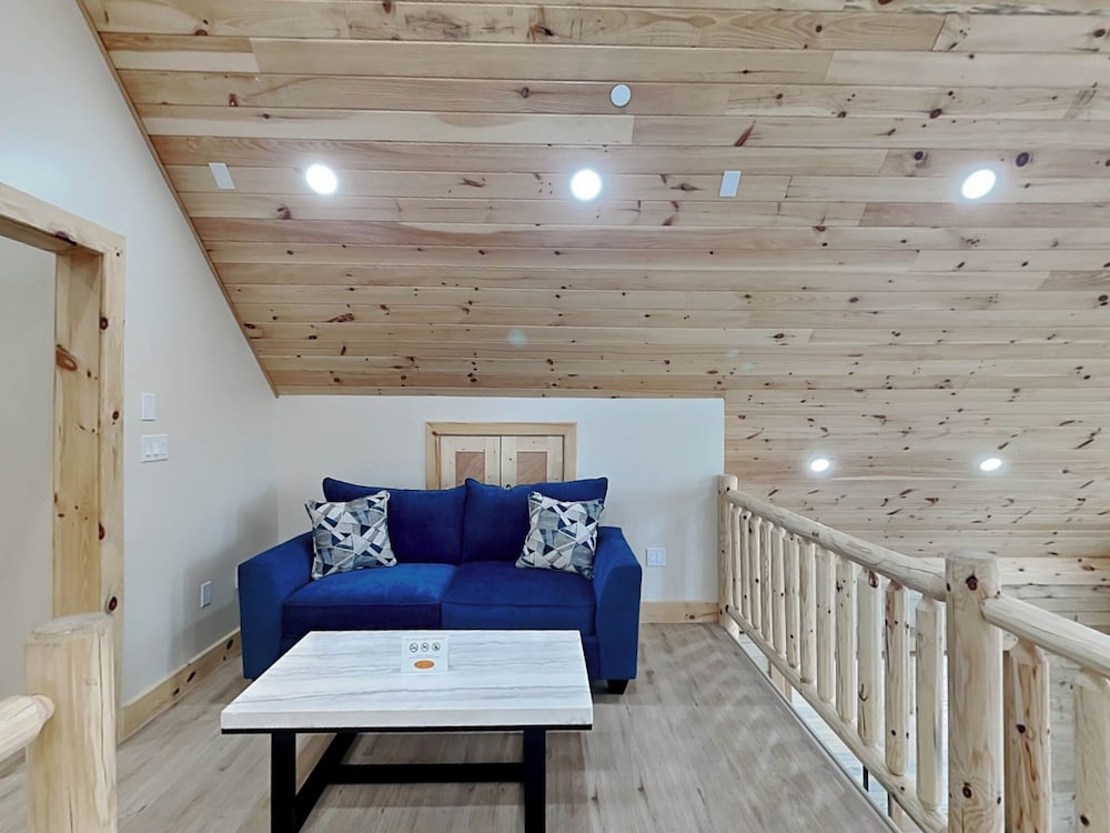 Majestic Manor by Taylor Made Deep Creek