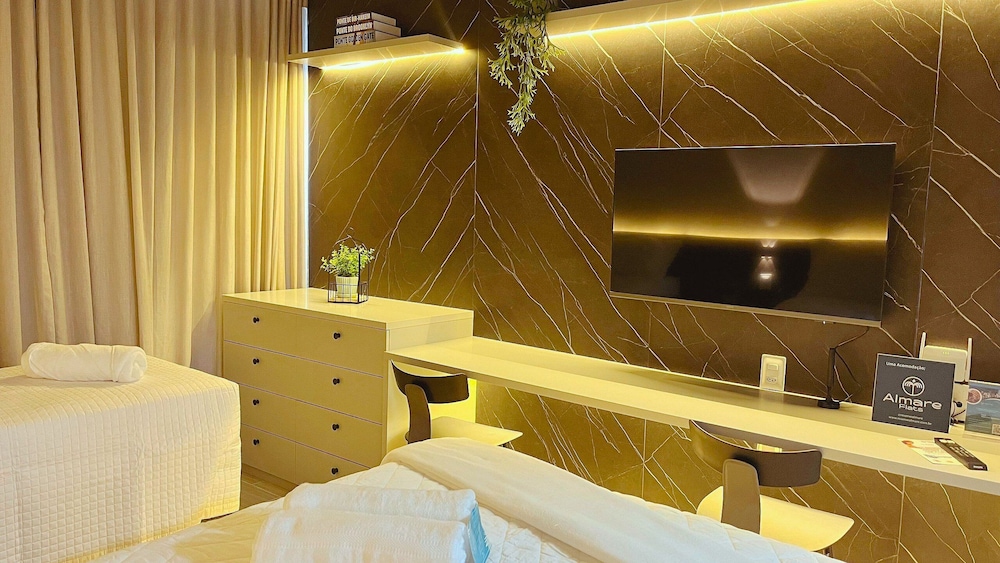 Setai Yacht Premium - By Almare Flats