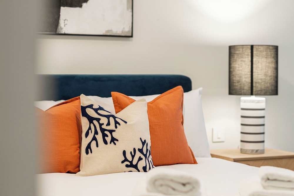 Luxury flats near Big Ben and London Eye