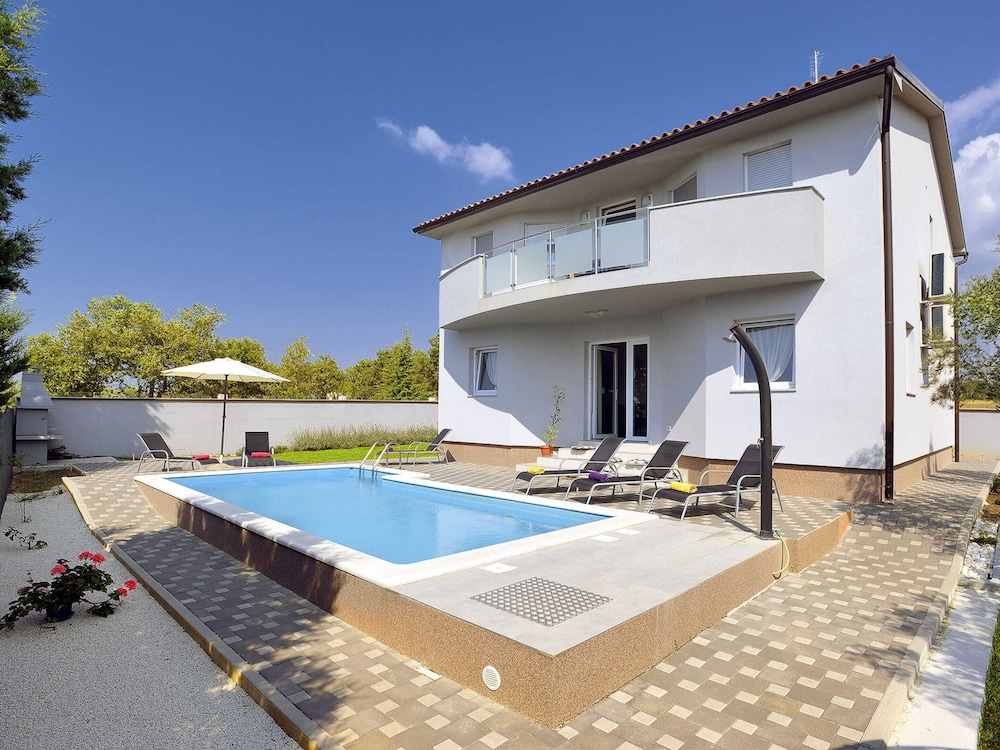 Holiday Home Vodnjan Near Beach