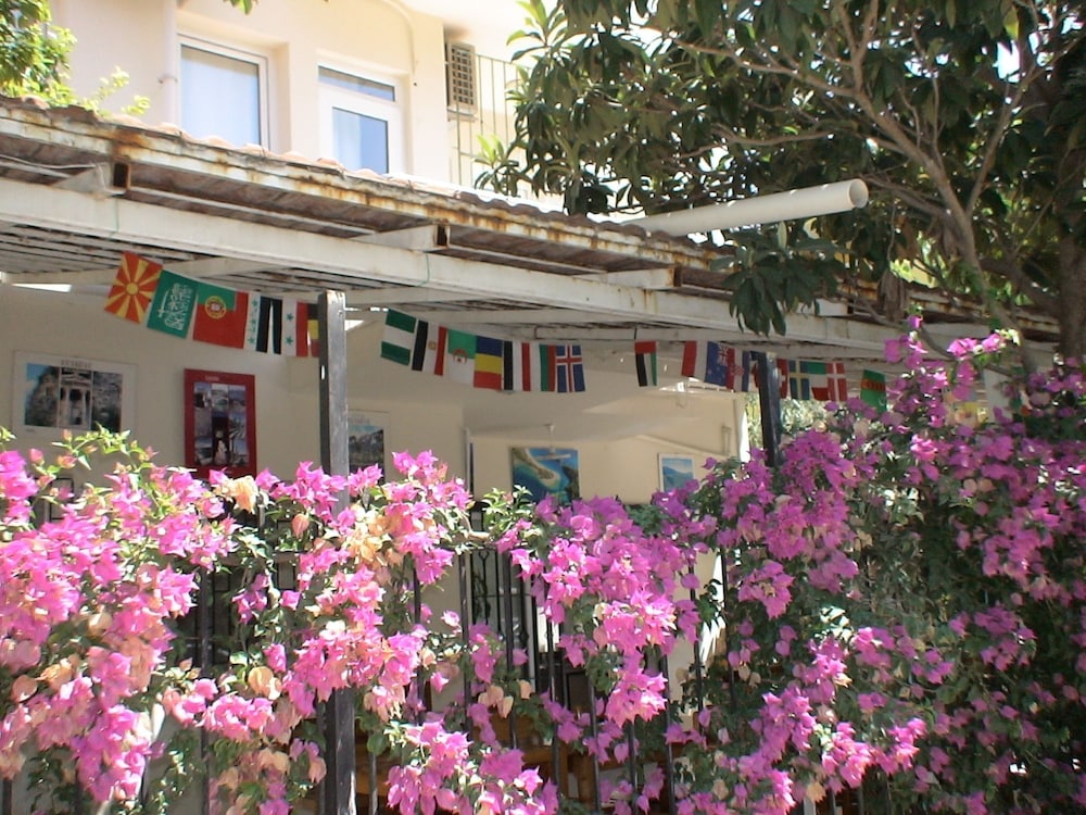 Onur Pension
