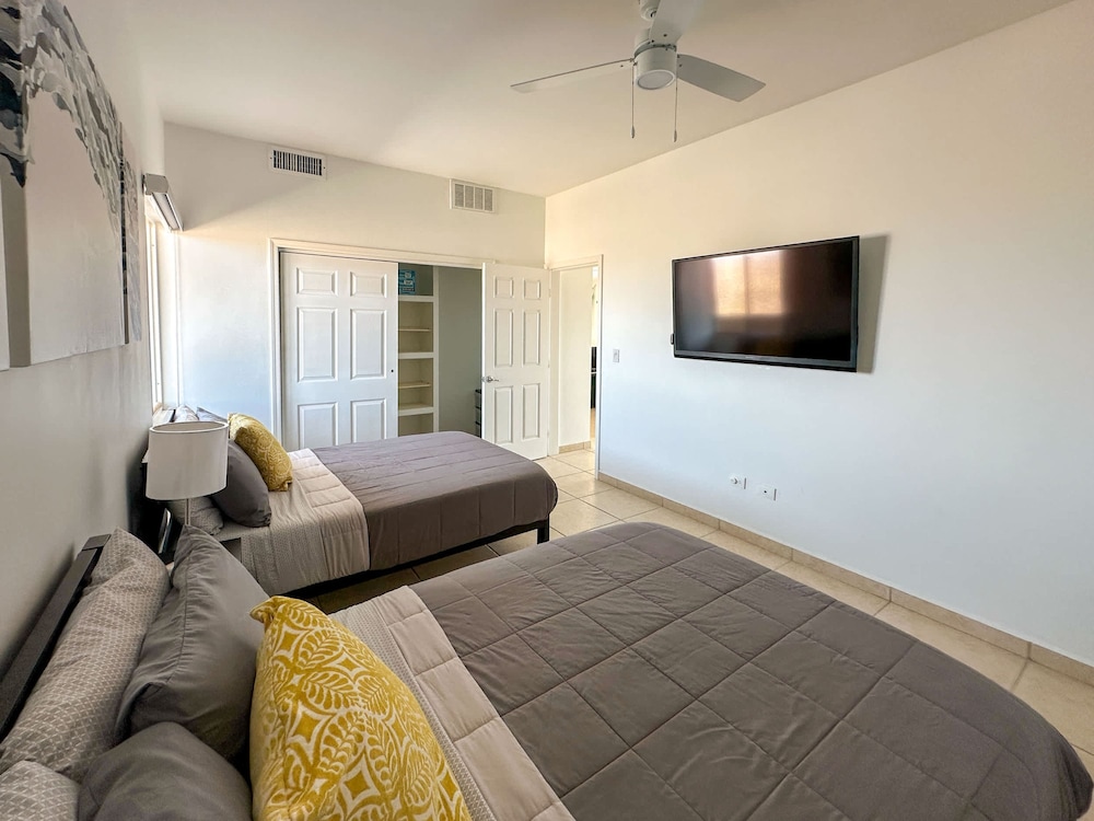 Relaxing Getaway 2BR Condo