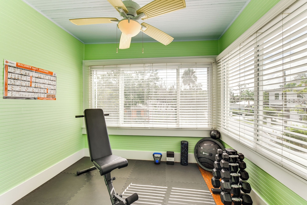 Manatee River Views: Palmetto Paradise w/ Fire Pit