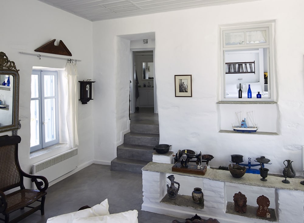 Kea Village Suites & Villas