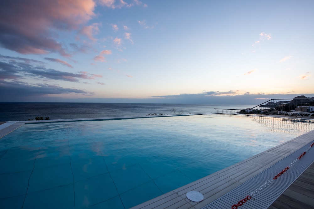Portela Suites Kastri