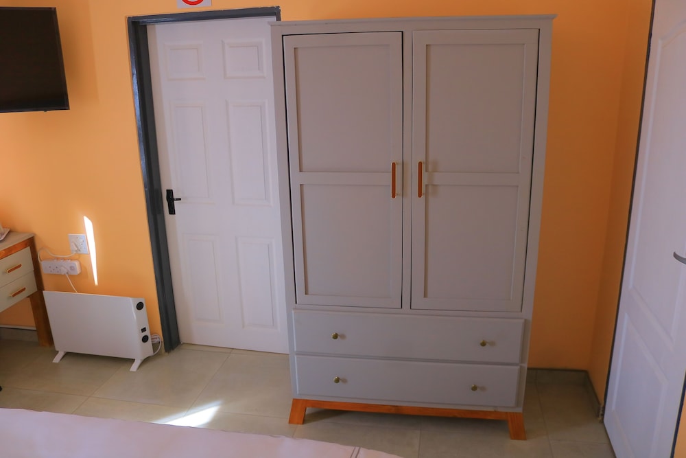 Bataung Guest House